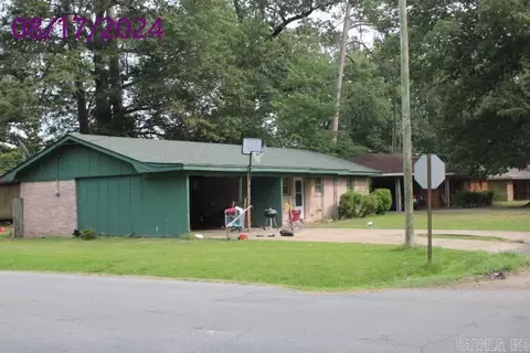 3101 S Ash St, Pine Bluff, AR 71603 photo 1