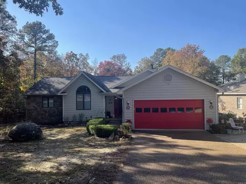 118 Fairway Dr, Fairfield Bay, AR 72088