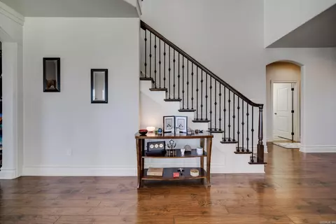 Entry Way - 1005 Edinburgh Dr, Conway, AR 72034 photo 4 of 4