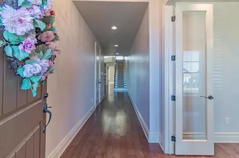 Entry Way - 1005 Edinburgh Dr, Conway, AR 72034 photo 1 of 4