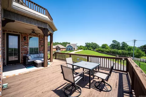 Exterior - 1005 Edinburgh Dr, Conway, AR 72034 photo 7 of 9