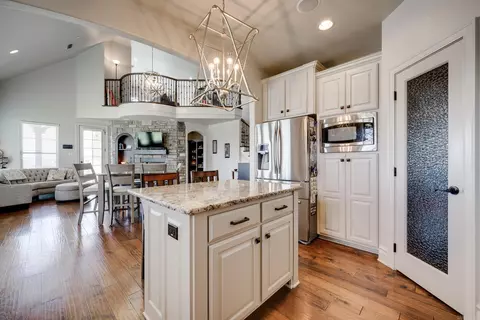 Kitchen - 1005 Edinburgh Dr, Conway, AR 72034 photo 3 of 4