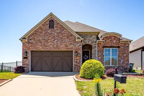 Exterior - 1005 Edinburgh Dr, Conway, AR 72034 photo 1 of 9