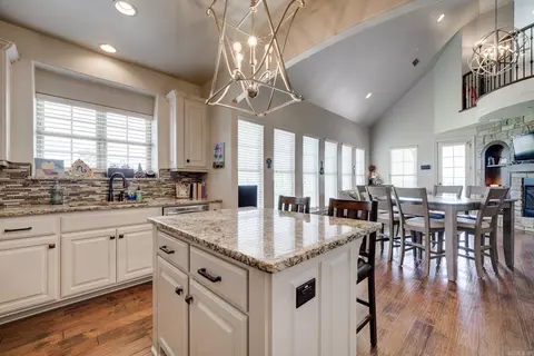 Kitchen - 1005 Edinburgh Dr, Conway, AR 72034 photo 4 of 4