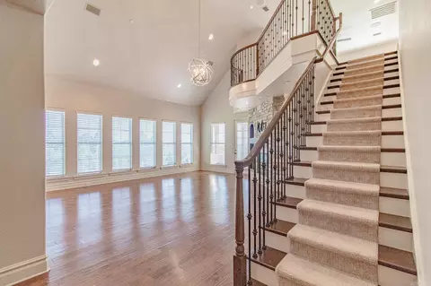 Living - 1005 Edinburgh Dr, Conway, AR 72034 photo 3 of 5