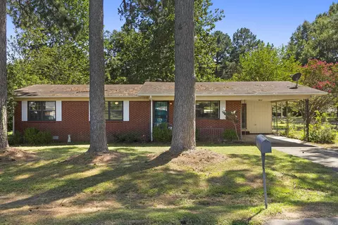 109 W Oklahoma St, Beebe, AR 72012 photo 1