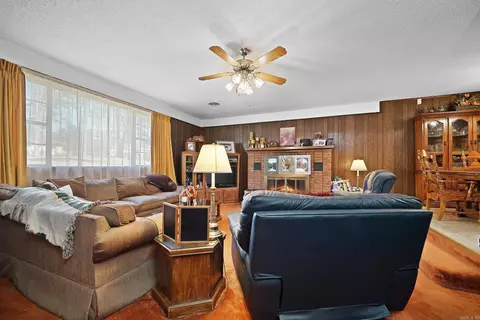 1207 W Maple Ave, De Queen, AR 71832 photo 8
