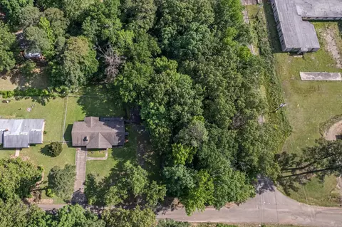 1207 W Maple Ave, De Queen, AR 71832 photo 5