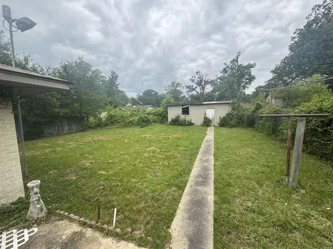 Exterior - 1807 W 32nd Ave, Pine Bluff, AR 71603 photo 5 of 5
