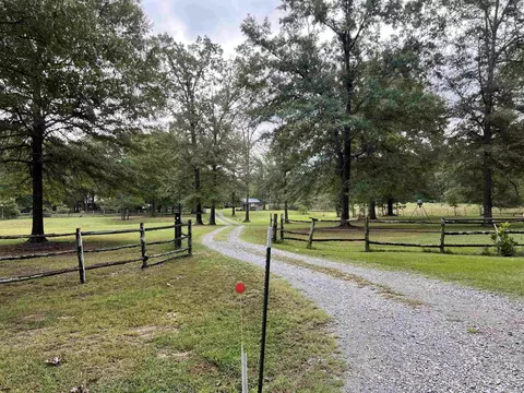 7521 Varnell Dr, Pine Bluff, AR 71603 photo 2