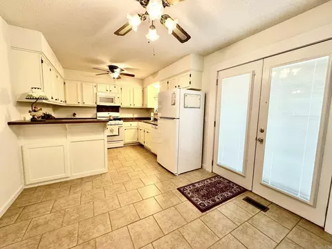 308 E Webb St, Mountain View, AR 72560 photo 7