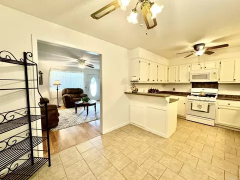 308 E Webb St, Mountain View, AR 72560 photo 10