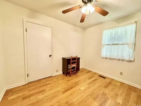 308 E Webb St, Mountain View, AR 72560 photo 15
