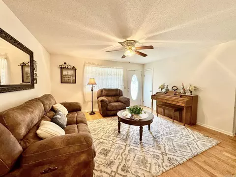 308 E Webb St, Mountain View, AR 72560 photo 6