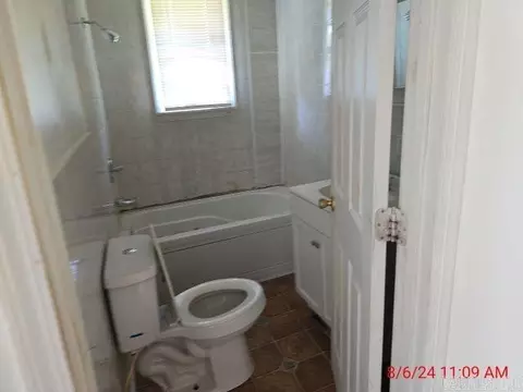 Bath - 3204 S Ohio St, Pine Bluff, AR 71601 photo 2 of 2