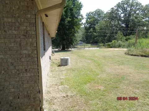 Exterior - 3204 S Ohio St, Pine Bluff, AR 71601 photo 3 of 5