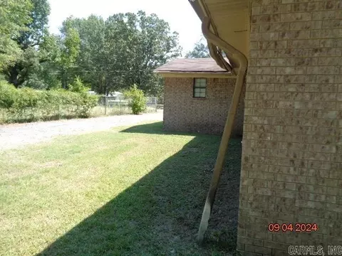 Exterior - 3204 S Ohio St, Pine Bluff, AR 71601 photo 1 of 5