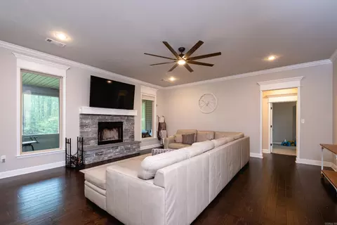 393 Reuben Dr, Alexander, AR 72002 photo 10