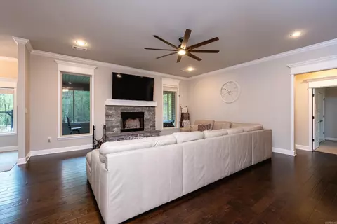 393 Reuben Dr, Alexander, AR 72002 photo 13