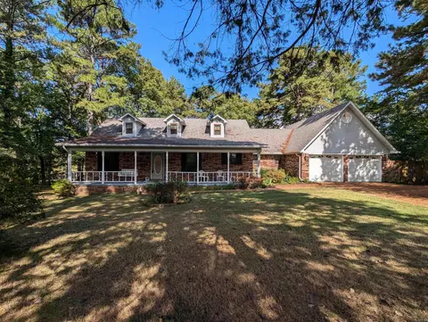 606 Edgewater Cv, Heber Springs, AR 72543