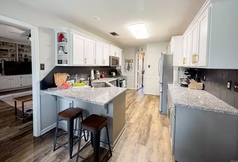 Kitchen - 29 W Oak Dr, Cabot, AR 72023 photo 2 of 2