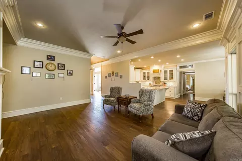 Living - 188 Blackjack Rd, Greenbrier, AR 72058 photo 2 of 3
