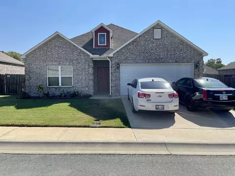 2210 Matthews Meadows Ln, Conway, AR 72032 photo 1