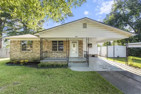 Exterior - 406 N Pecan St, Beebe, AR 72012 photo 1 of 3