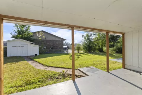 Exterior - 406 N Pecan St, Beebe, AR 72012 photo 3 of 3
