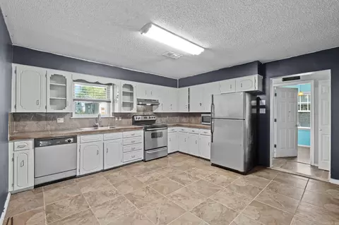 Kitchen - 1806 Leewood Cv, Beebe, AR 72012 photo 1 of 1