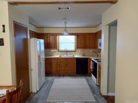 Kitchen - 2804 Jerry Lee, Mena, AR 71953 photo 4 of 4