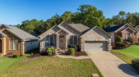 20 Crystalwood Dr, Little Rock, AR 72210