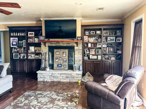 Living - 9947 Ar Hwy 90 Hwy, Rector, AR 72461 photo 1 of 3