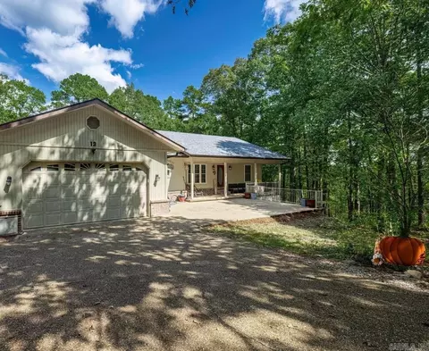 13 Tortoso Ln, Hot Springs Village, AR 71909