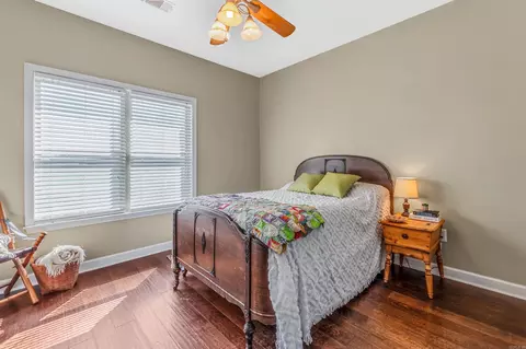 Bedroom - 446 Swinging Bridge Rd, Beebe, AR 72012 photo 2 of 2