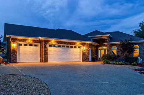 7 Manzanares Dr, Hot Springs Village, AR 71909