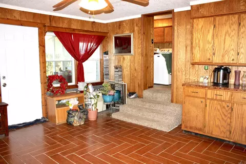 202 E Walnut St, Walnut Ridge, AR 72476 photo 5