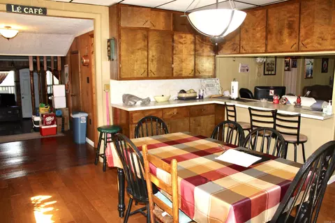 202 E Walnut St, Walnut Ridge, AR 72476 photo 4