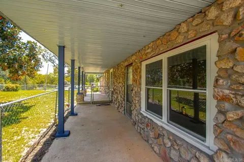 Exterior - 2518 Wright Ave, Benton, AR 72019 photo 12 of 14