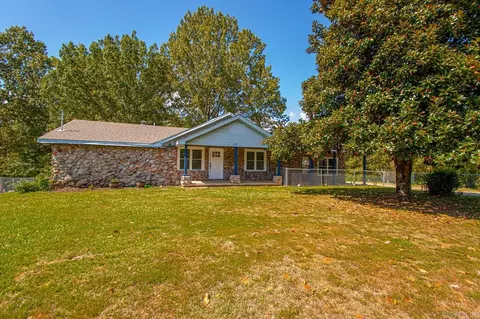 Exterior - 2518 Wright Ave, Benton, AR 72019 photo 11 of 14