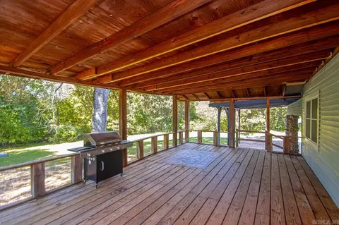Exterior - 2518 Wright Ave, Benton, AR 72019 photo 2 of 14