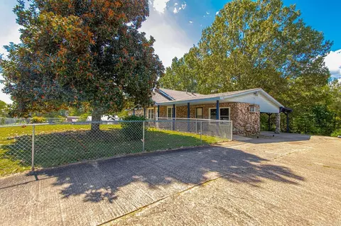 Exterior - 2518 Wright Ave, Benton, AR 72019 photo 1 of 14