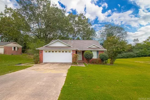 Exterior - 1068 Pine Forest Dr, Benton, AR 72019 photo 2 of 10