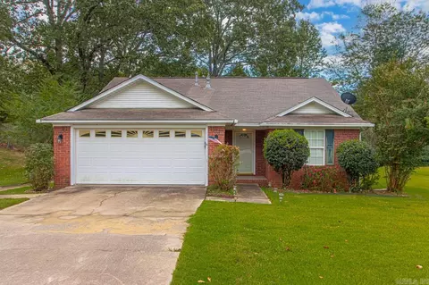 Exterior - 1068 Pine Forest Dr, Benton, AR 72019 photo 1 of 10