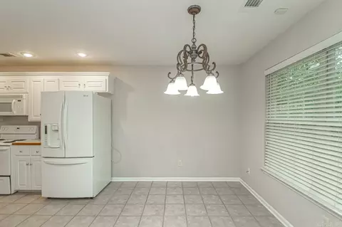 Dining - 1068 Pine Forest Dr, Benton, AR 72019 photo 1 of 1