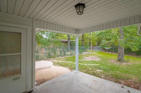 Exterior - 1068 Pine Forest Dr, Benton, AR 72019 photo 5 of 10