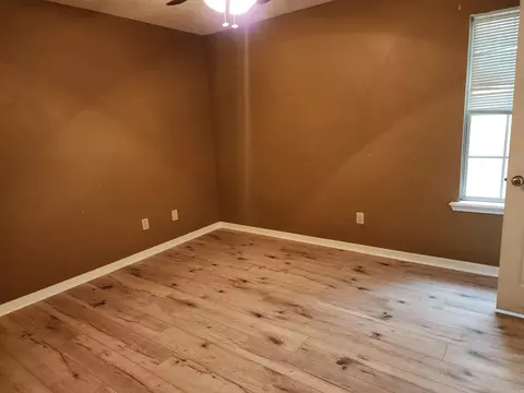 Bedroom - 12 Bear Run Trl, Conway, AR 72032 photo 2 of 6