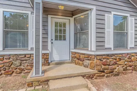 69 Pin Oak Loop, Maumelle, AR 72113 photo 2