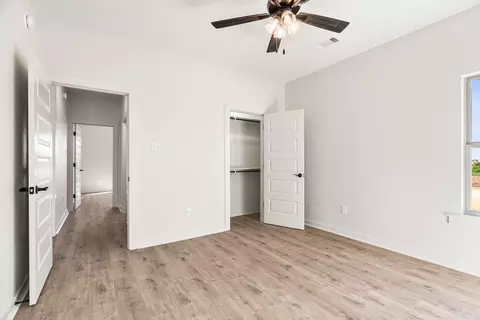 Bedroom - 1 High Point Dr, Greenbrier, AR 72058 photo 5 of 6