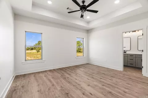 Bedroom - 1 High Point Dr, Greenbrier, AR 72058 photo 1 of 6